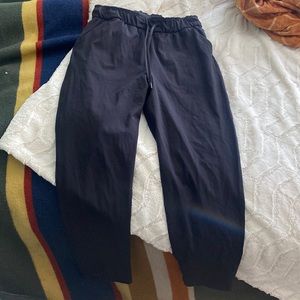 ready to rulu high rise jogger size 6 lululemon